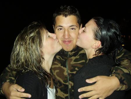 2 Filles et Ben